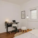 Sunny Side Up - Apartment