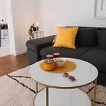 Sunny Side Up - Apartment *
